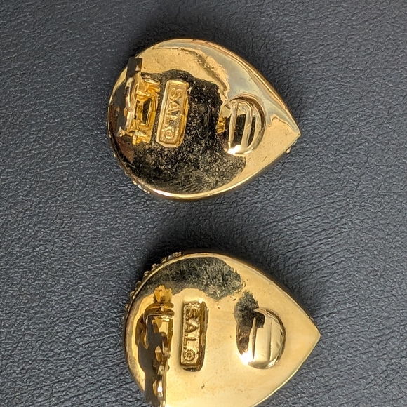 Swarovski Amethyst Crystal and Clear Crystal Gold Tone Earrings Clip Style - Picture 8 of 11